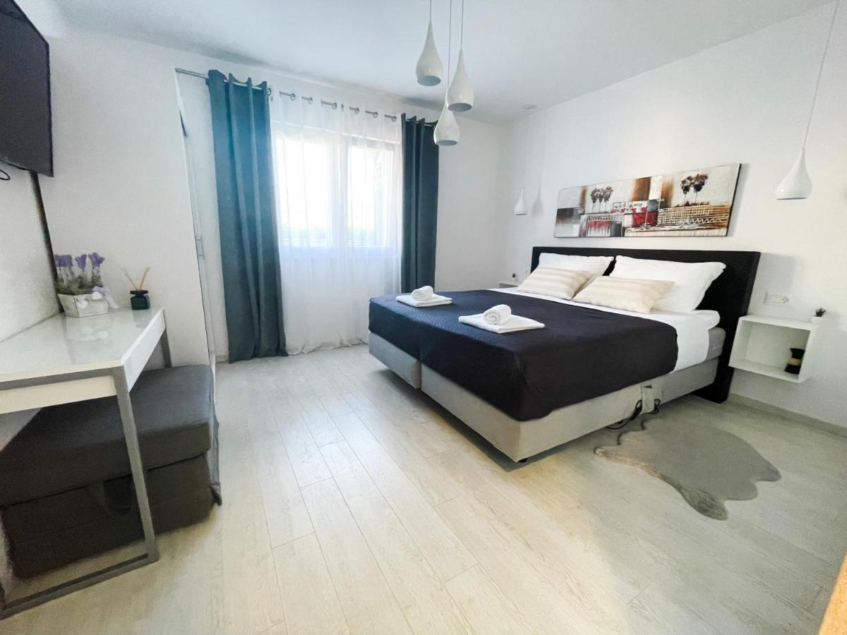 Villa Franko Baška Voda エクステリア 写真